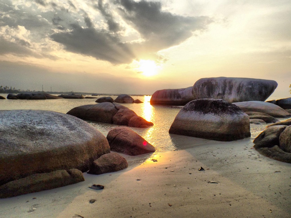 Granite boulders on Belitung beach
